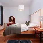 Presidential Palace Suite - Historic & Old Town